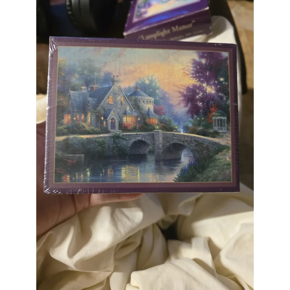 Thomas Kinkade Lamplight Manor Note Box 2002 2687 New In (Box Damage) Sealed